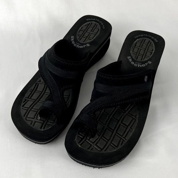 Skechers Somethin' Else Platform Thong Wedge Sandals Black Size 9 - Picture 14 of 15